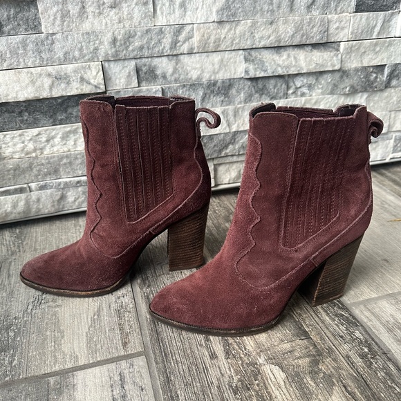 Dolce Vita Suede  Western Boho Dark Cherry Purple Ankle Fall  Booties  Size 7 - Picture 3 of 10